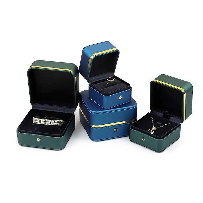 Materiale PU Gioielli Scatola di imballaggio per anelli orecchini bracciali e collane 0,300kg