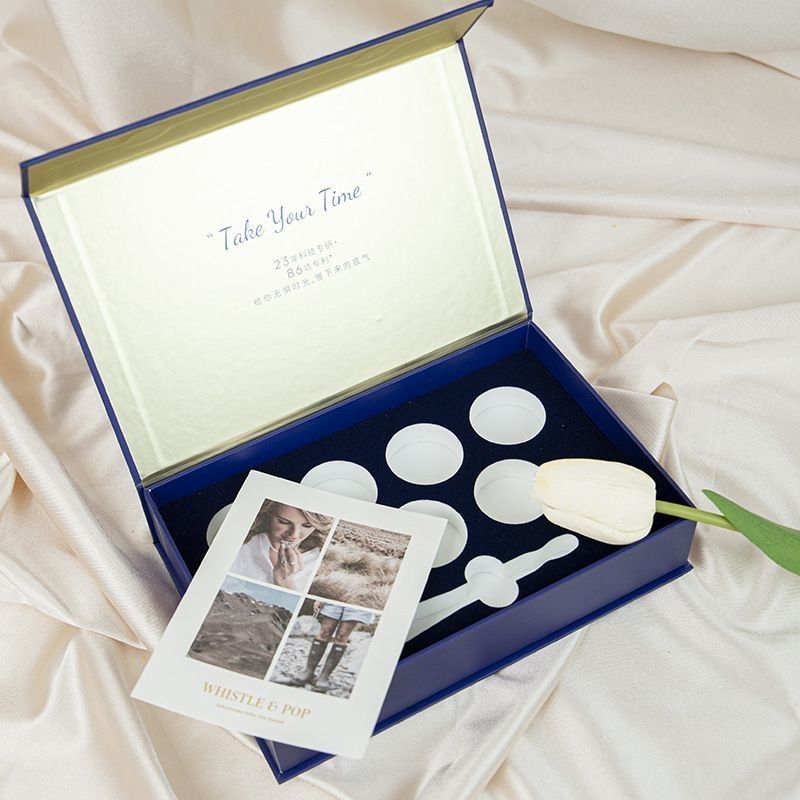Rectangle Luxury Rigid Magnetic Gift Box Per Imballaggio Perfume Skincare Set Olio Essenziale