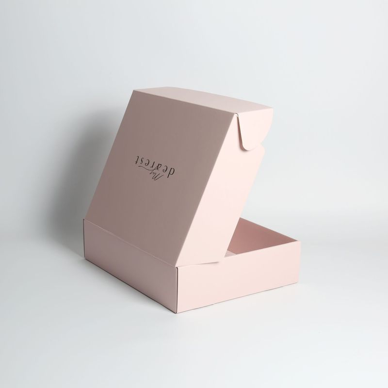 Abbigliamento rosa personalizzato Gioielli Cosmetici Make-up Alimenti Electronic Folding Cartone ondulato Scatola di posta