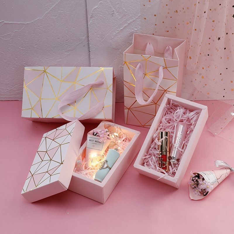 Capo e scatola di base per il trucco a caldo, profumi cosmetici, cartone, carta da regalo, cassetto regalo
