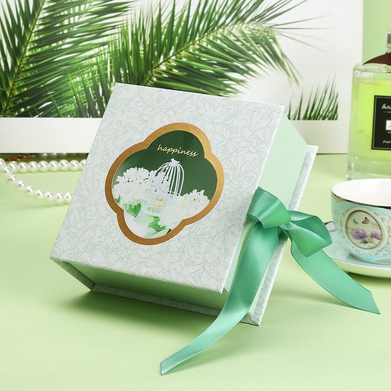 Tipo di libro Magnetic Clousre confezionamento carta scatola regalo con nastro personalizzato logo stampato