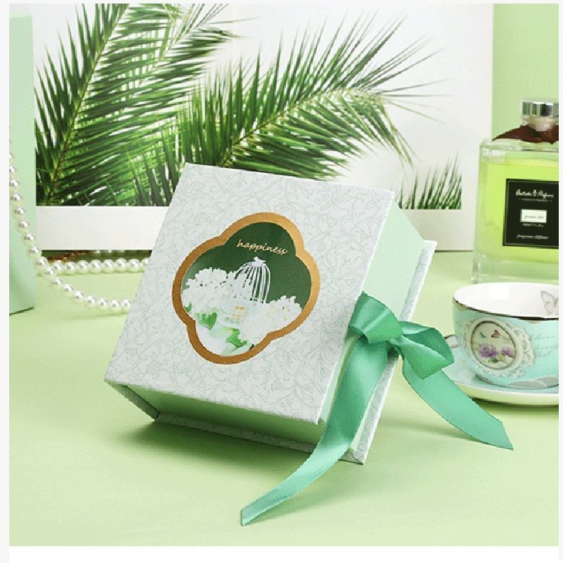 Tipo di libro Magnetic Clousre confezionamento carta scatola regalo con nastro personalizzato logo stampato