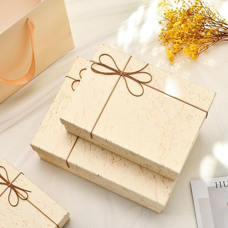 Capo di moda e scatola regalo base per abbigliamento scarpe cosmetici per la cura della pelle scatola di imballaggio di bellezza