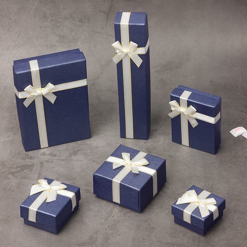 Confezione carta cartonata su misura Scatola gioielleria regalo con inserto di schiuma e carta di materiale riciclato al 100%